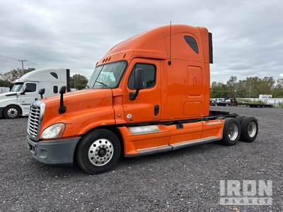 2012 Freightliner Cascadia 125 6x4 Sleeper Truck Tractor