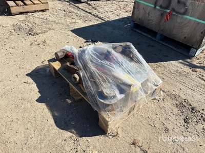 Cable Cutters, Snatch Block and Sledgehammer