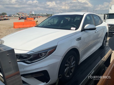 2020 Kia Optima Samochód