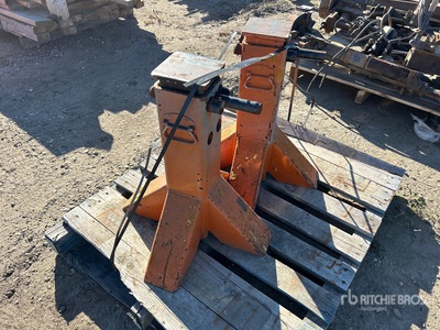 Quantity of (2) Heavy Duty Jack Stand Divers - Magasin, entrepôt, consommateur
