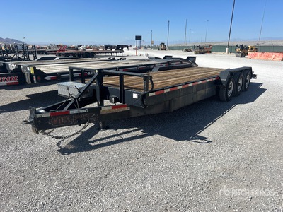 2019 Texas Pride EQ72421KBP 24 ft Tri/A Equipment Trailer