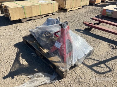 Fifth Wheel, Jack Stands, Shackles