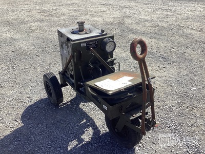 Stewart & Stevenson E10385 Filler & Pressurization Unit Hydraulic System