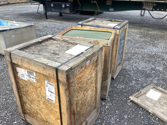 (3) Mercury Machine 19207 11648596 Fuel Tanks (3) Mercury Machine 19207 11648596 Fuel Tanks
