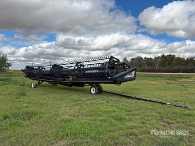 MacDon FD70 35 ft Flex Draper Combine Header