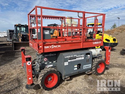 2017 Skyjack SJ6826 RT 4x4 Dual Fuel Plateforme élévatrice à ciseaux