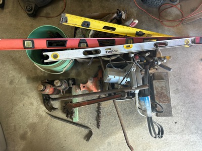 Levels, Ratchets, Wrenches, Jacks, Wrenches & Saw Divers
