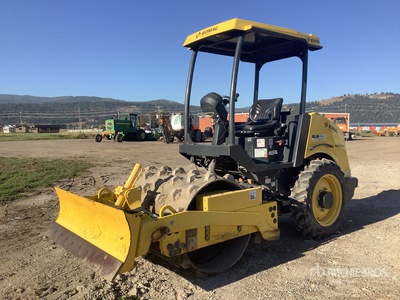 2020 Bomag BW124PDH Rullo vibrante piedimontone