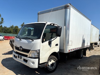2019 Hino 195 4x2 Furgoneta caja cerrada