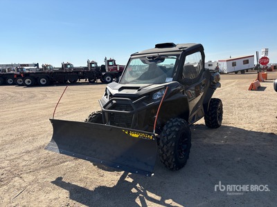 2023 Can-Am CMDR XT 4x4 Side By Side