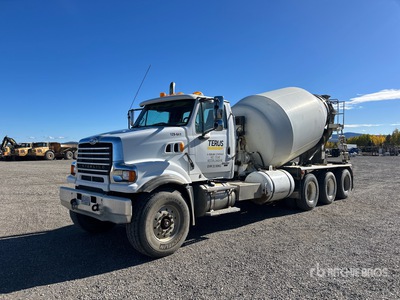 2008 Sterling LT9500 8x6 Mixer Truck