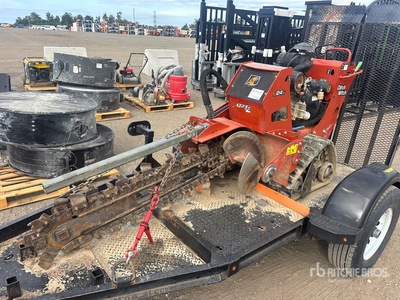 2020 Ditch Witch C24X Walk Behind Trancheuse w/ Trailer