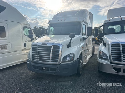 2018 Freightliner Cascadia 125 6x4 T/A Sleeper Truck Tractor (Inoperable)