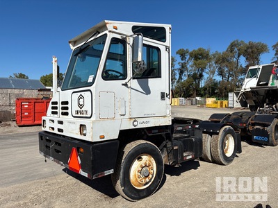 2006 Capacity 4x2 Spezial-Sattelzug