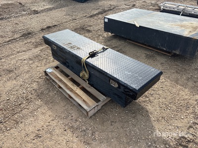 6 ft Metal Tool Box