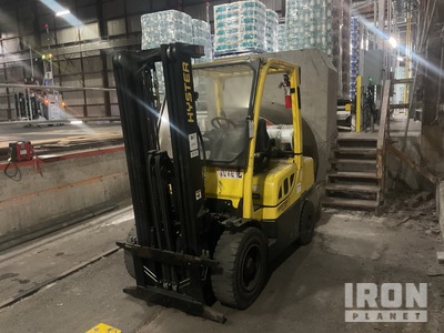 2009 Hyster H70FT 3950 lb Pneumatic Tire Forklift