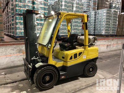 2013 Hyster H70FT 3400 lb Pneumatic Tire Forklift