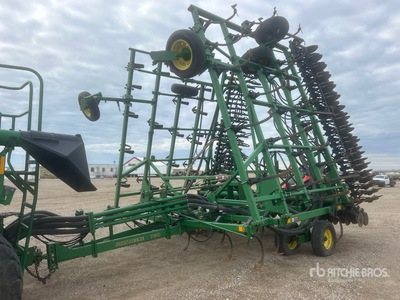 John Deere 730 Air Seeder