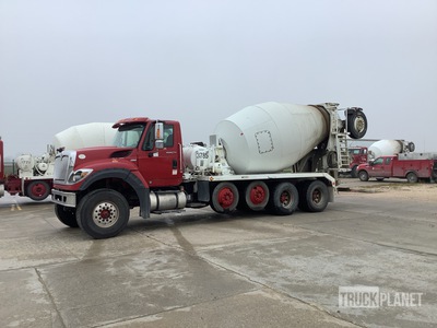 2014 International 7600 12x4 Mixer Truck