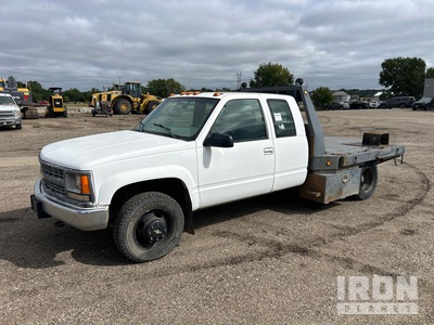 2000 Chevrolet 3500 4x4 Extended Cab Flatbed Truck