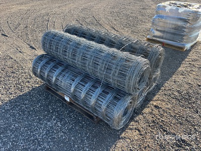 Quantity of (5) x 5 ft Galvanized Rolls of Deer Clôture (Unused)