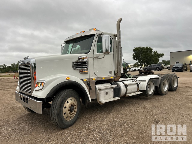 2013 Freightliner 2013 Freightliner T/A Day Cab Truck Tractor
