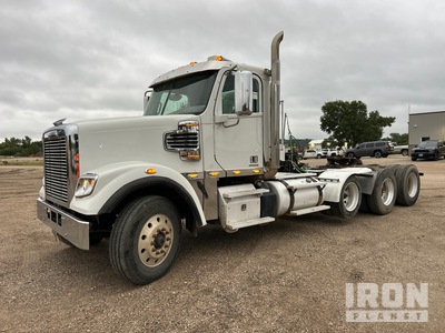 2013 Freightliner Coronado 122SD 8x4 Tri/A Day Cab Truck Tractor