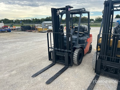 2019 Toyota 8FGU25 5000 lb Pneumatic Tire رافعة شوكية