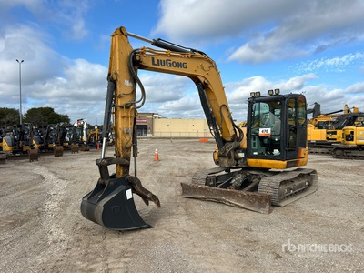 2020 LiuGong CLG900 Tracked Excavator
