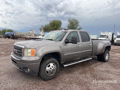 2012 GMC Sierra 3500HD Denali 4x4 Crew Cab Ute