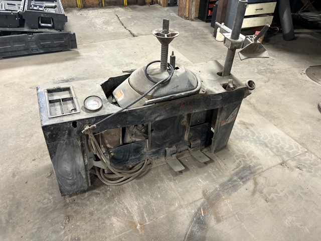 John Bean Signature Series Tire Machine Tire Changer
