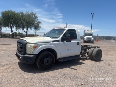2011 Ford F-350 XL 4x2 Cab and Chassis