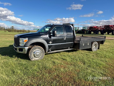 Ford F-550 4x4 Camión Caja Abierta