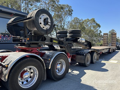 2014 Drake Quad/A Combination Lowboy Trailer