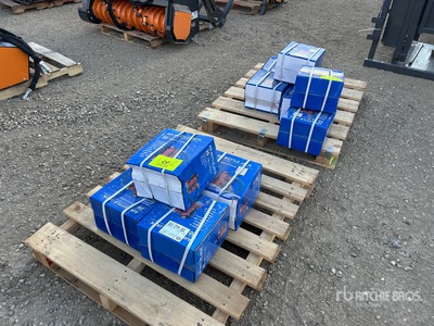 Quantity of (12) 2026 BYT FLOJK035 20 Ton Air Bottle Jack (Unused)