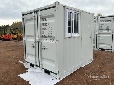 8 ft Storage Container