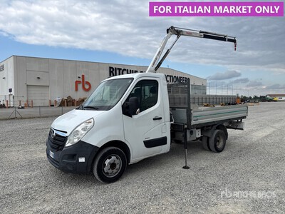 2010 Bonfiglioli P2300L 710 kg on Opel Movano Flatbed Truck with Crane