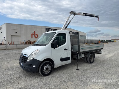 2010 Bonfiglioli P2300L 710 kg on Opel Movano Flatbed Truck with Crane
