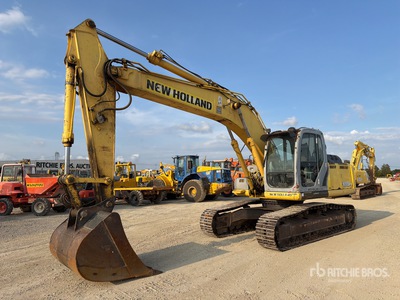 2008 New Holland Kobelco E215B Koparka gąsienicowa