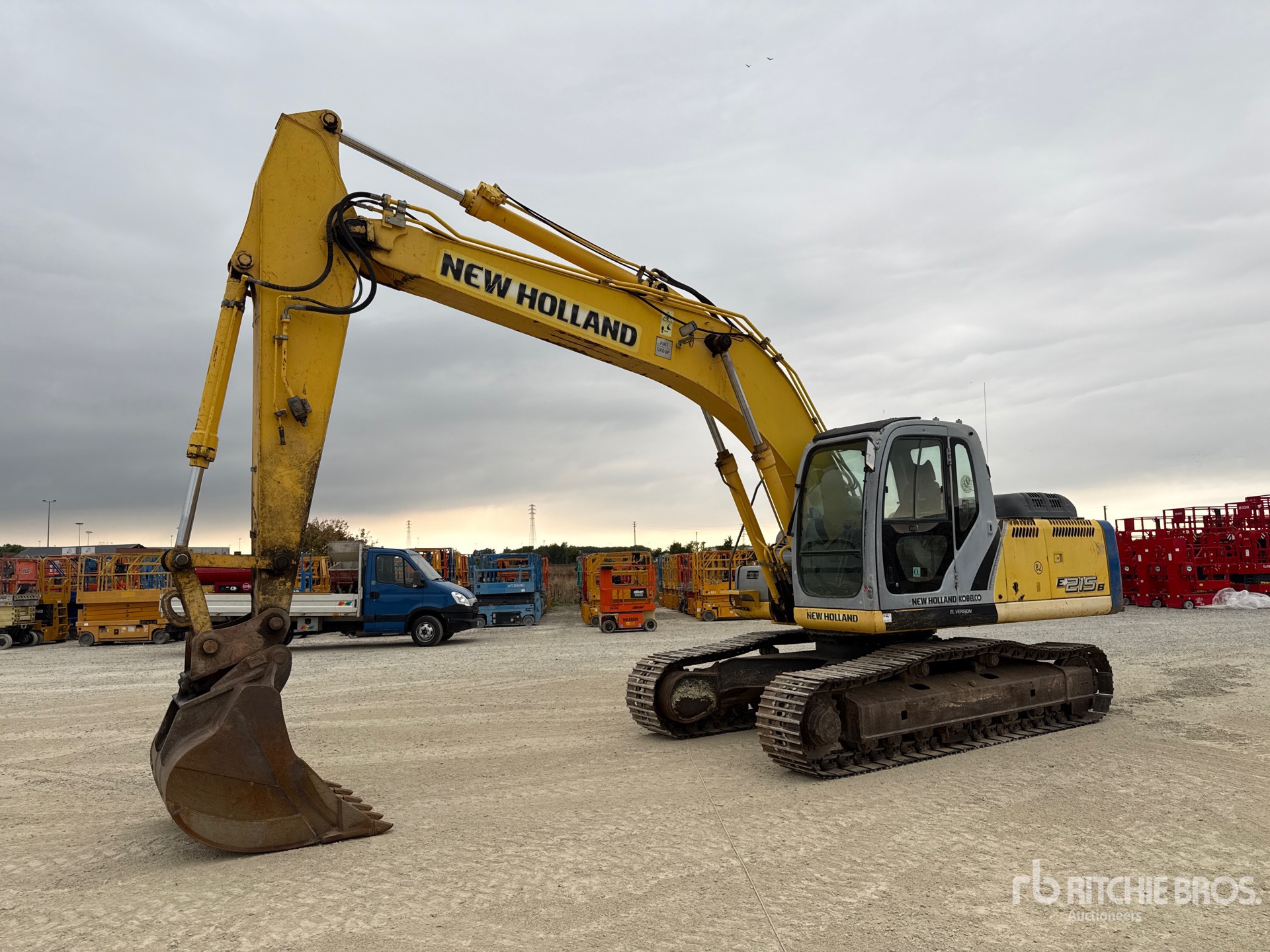 2008 New Holland Kobelco E215B Rupsgraafmachine