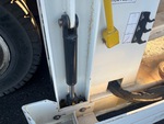 Carrier with Stabilizer Jacks