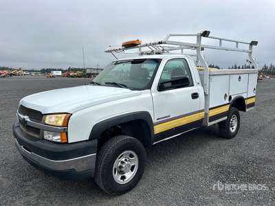 2004 Chevrolet Silverado 2500HD 4x2 Ciężarówka użytkowa
