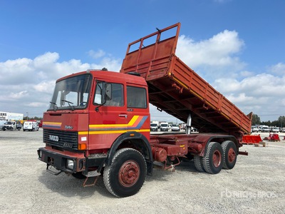 1981 Iveco Unic 190-30 6x2 T/A Dump Truck