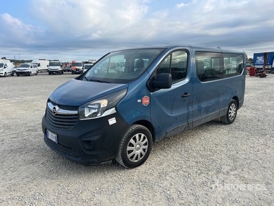2019 Opel Vivaro Passenger Van