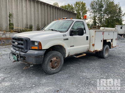 2006 Ford F-350 XL 4x4 Utility Truck