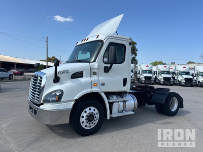 2019 Freightliner Cascadia 113 4x2 S/A Day Cab Truck Tractor
