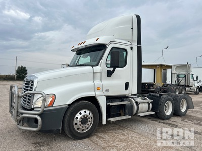 2020 Freightliner Cascadia T/A Sleeper Truck Tractor