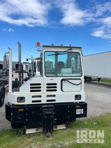 2013 Capacity TJ5000 Trattore portuale (Inoperable)