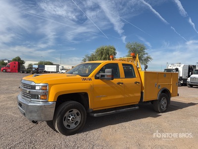 2017 Chevrolet Silverado 2500HD 4x4 Extended Cab Utility Truck