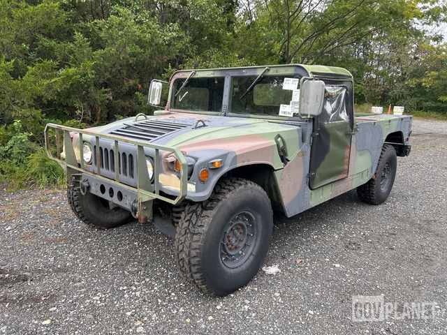 2007 AM General M1097R1 HMMWV 2 Door Soft Top w/Truck Body